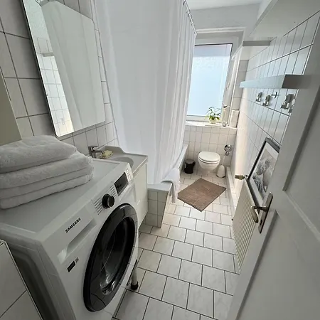 Hygge - 100qm In Bester Lage Mit Parkplatz Und Balkon Daire Greifswald