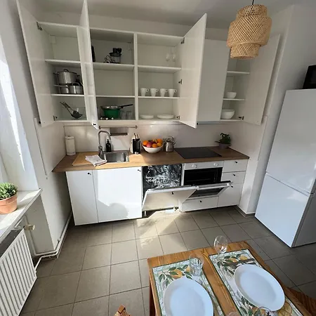 Hygge - 100qm In Bester Lage Mit Parkplatz Und Balkon * Greifswald