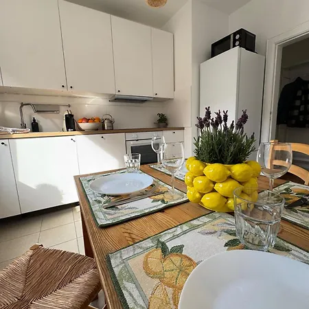 Apartment Hygge - 100qm In Bester Lage Mit Parkplatz Und Balkon
